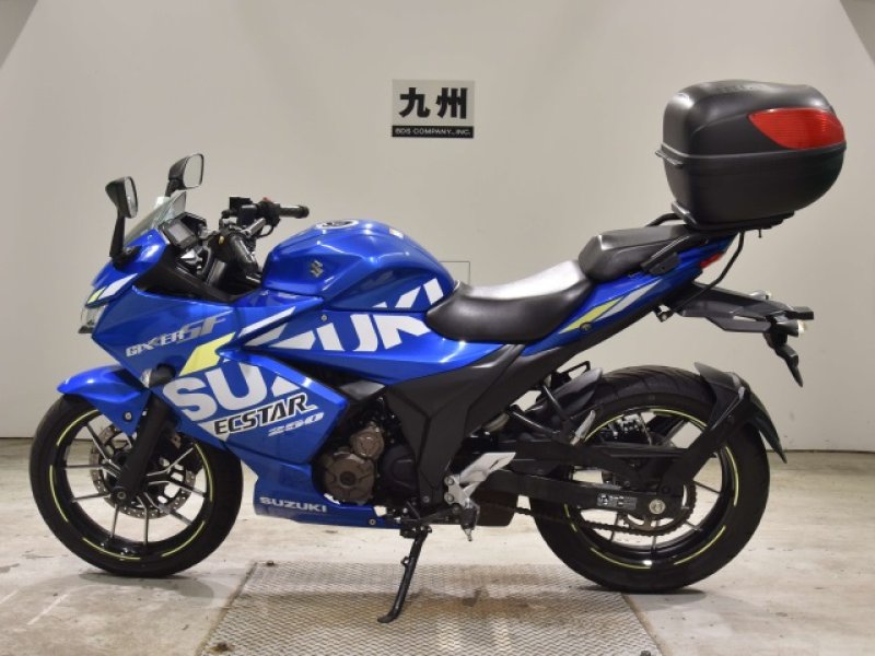 Suzuki Bike GIXXER250SF