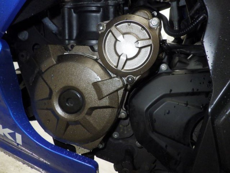 Suzuki Bike GIXXER250SF