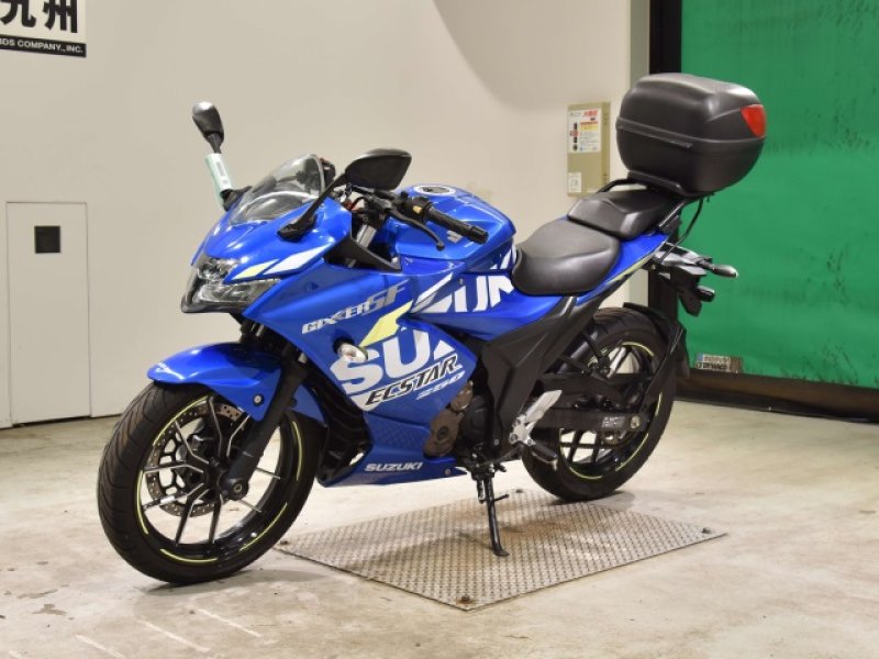 Suzuki Bike GIXXER250SF