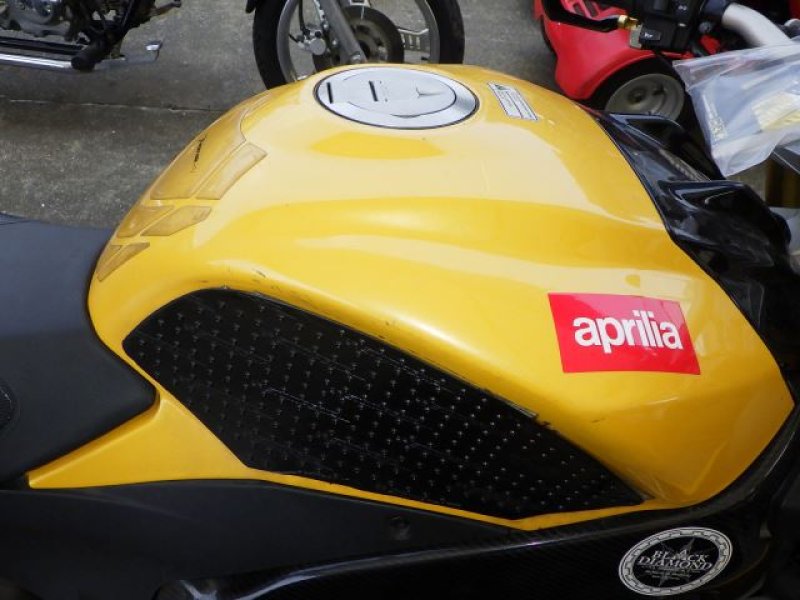 aprilia Bike TuonoV4R