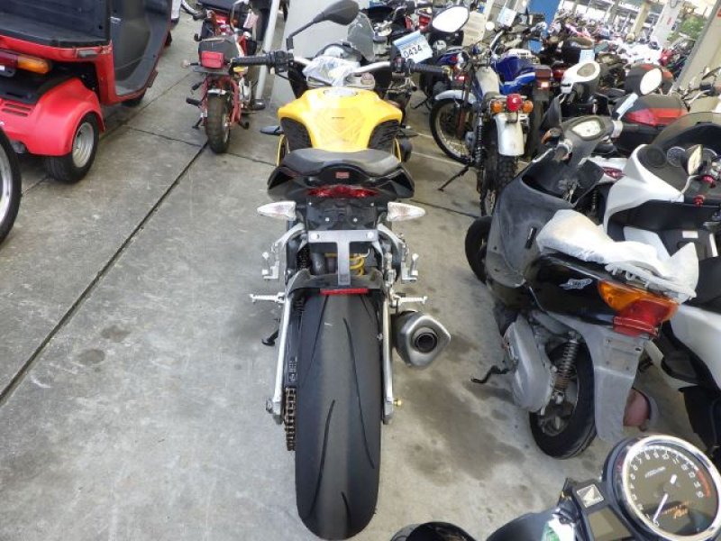 aprilia Bike TuonoV4R