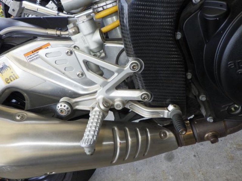 aprilia Bike TuonoV4R