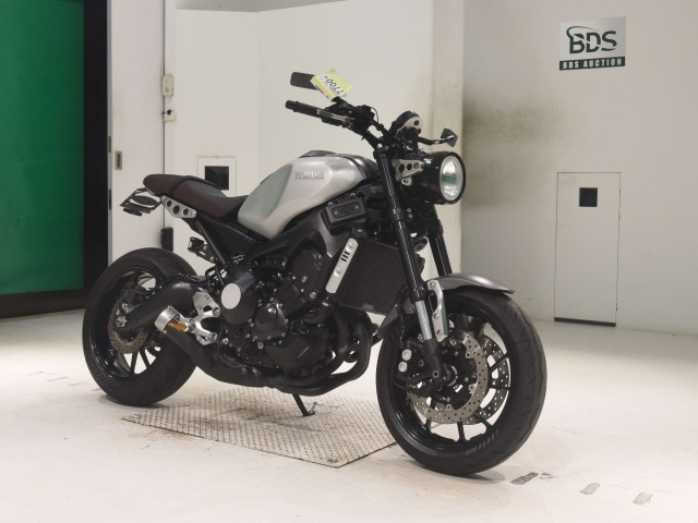 YAMAHA XSR 900