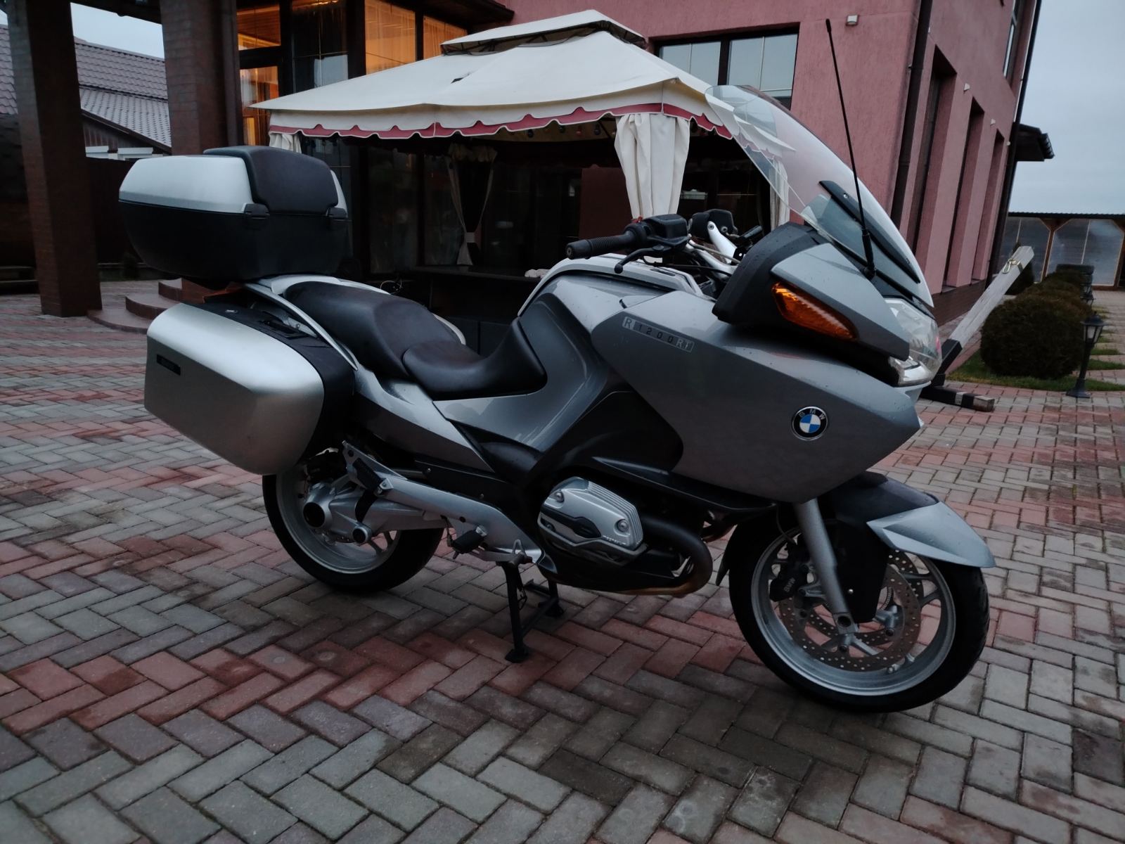 BMW R1200RT