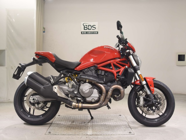 DUCATI MONSTER 821