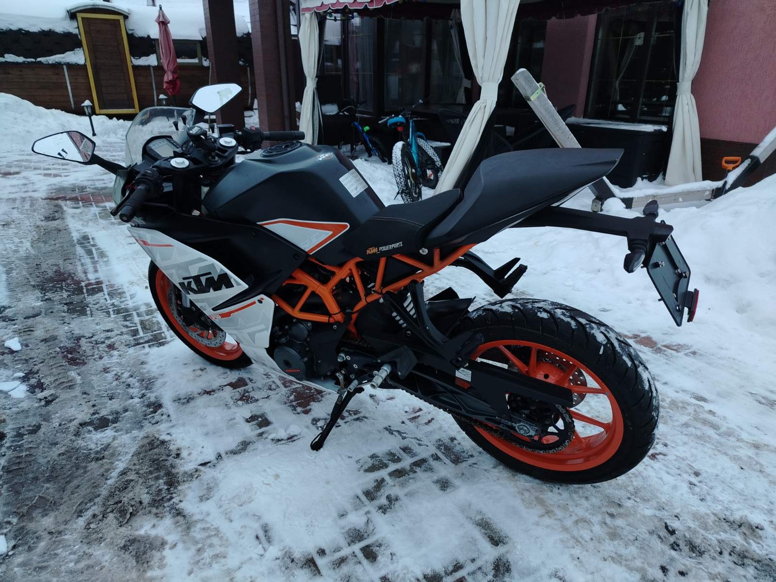 KTM RC390