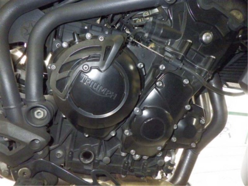 TRIUMPH TIGER 800